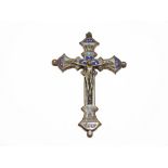 ITALIAN CROSS, 19TH CENTURY En bronce con decoración de micromosaico, 21,5x24 cm. Starting Price: €