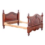 Property of a gentleman - a Victorian mahogany 5' double bedstead (see illustration).