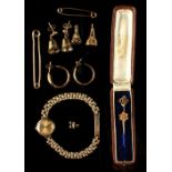 Property of a lady - a bag containing assorted gold & yellow metal jewellery including a lady's