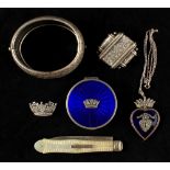 Property of a deceased estate - a bag containing a small quantity of silver jewellery including a