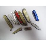 A "Leeds United" Pen Knife, two mother of pearl backed fruit knives and others, button hook, Czech