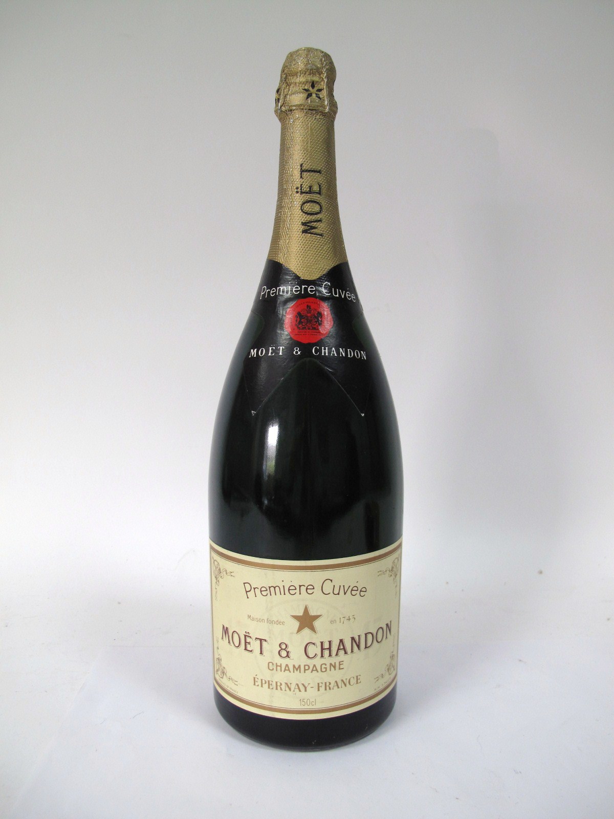 CHAMPAGNE - Moet & Chandon Champagne Epernay France, Magnum, 1.5ltr.