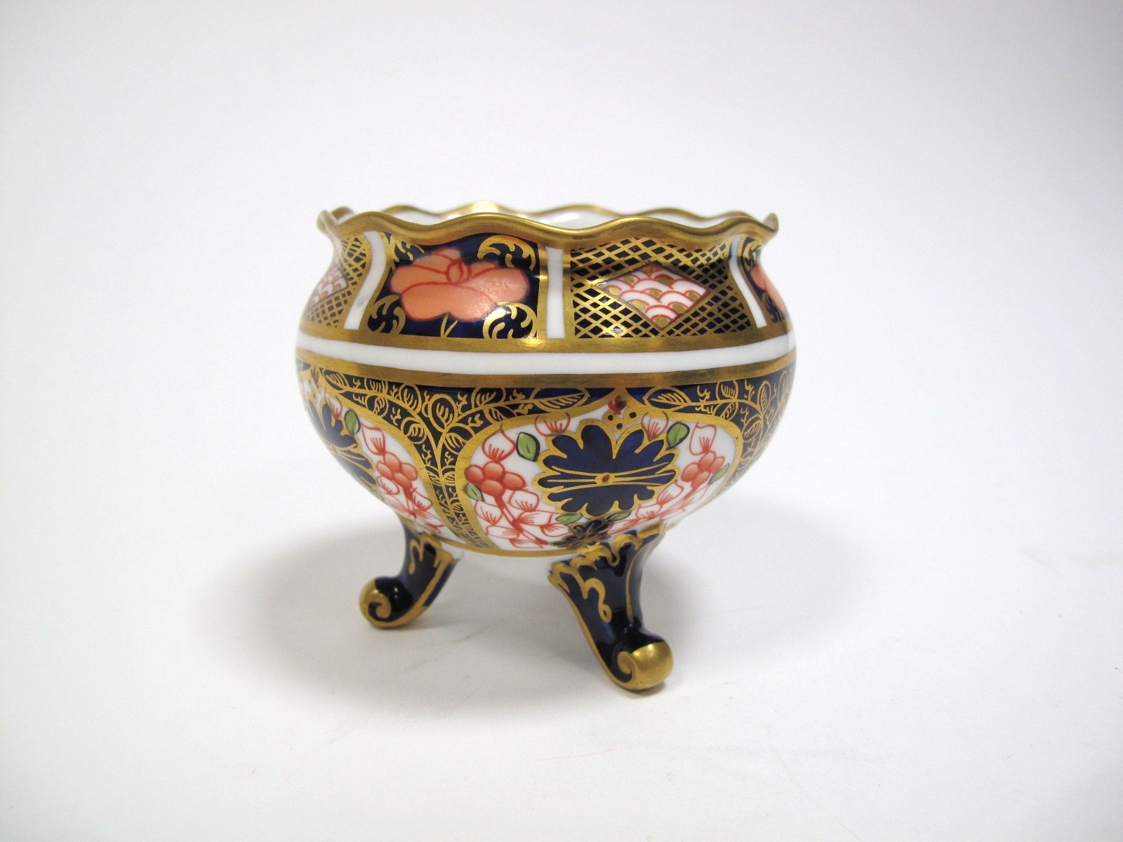 A Royal Crown Derby Bone China Posy Bowl, painted and gilt in the Old Imari pattern, of cauldron