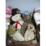 Six Collectors Teddy Bears, "Donnie" by A & A Plush, "Tilly", no.4 of 30 by Chubby Cubs, two by