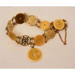 A 20ct gold Oriental disc link bracelet, depicting Chinese characters, 25.7g CONDITION REPORT: Lot