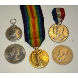 A World War I 1914-19 Victory Medal, inscribed to Pte AB Brown 15504 Royal Highlanders,