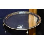 A late 20th century silver salver, London 1966 by W&W,