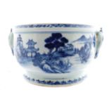 Large eighteenth-century Chinese export blue and white tureen  23.5 cm diameter; 14 cm high