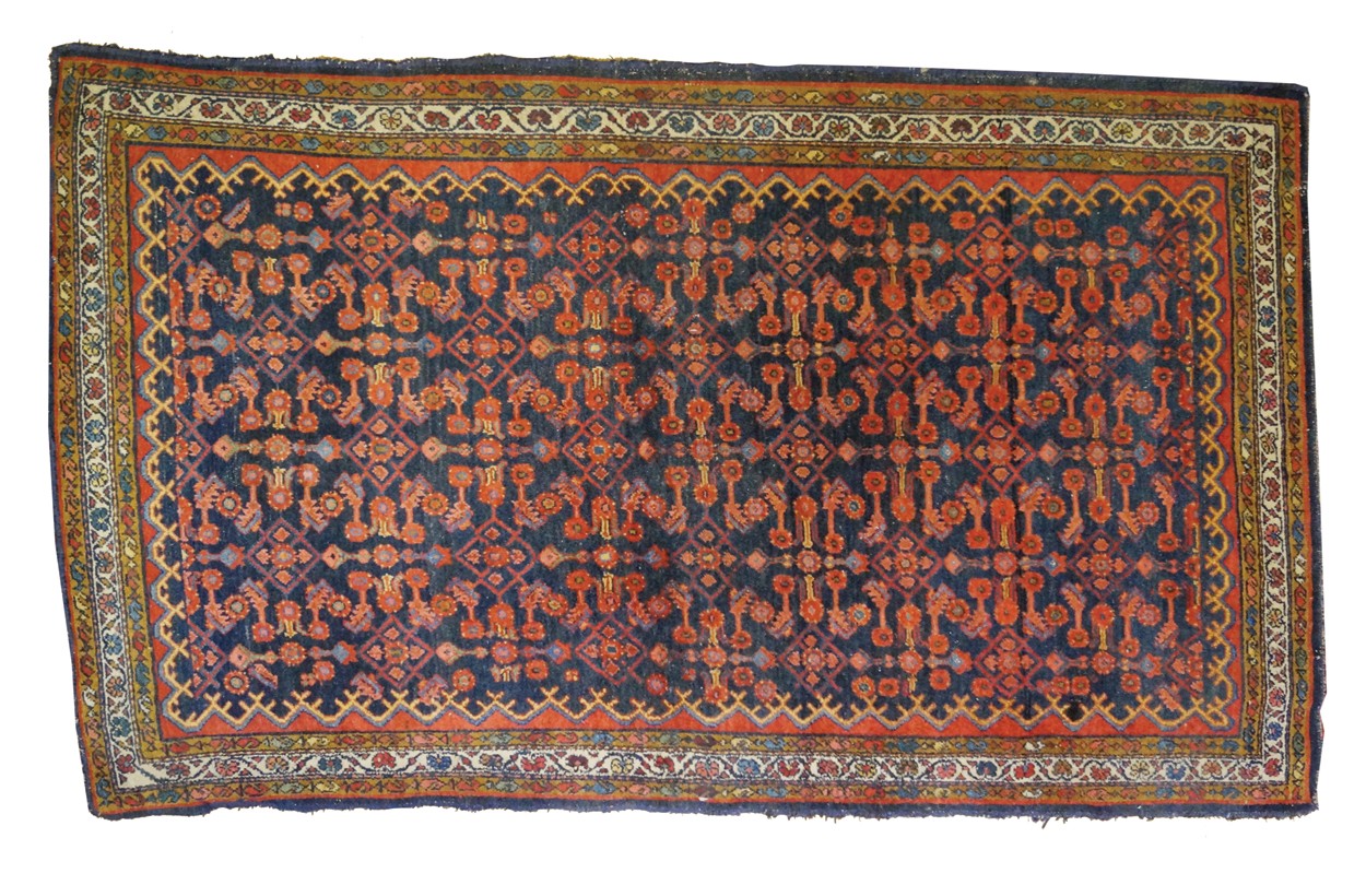 Persian runner Worldwide shipping available: shipping@sheppards.ie 186 x 122 cm.
