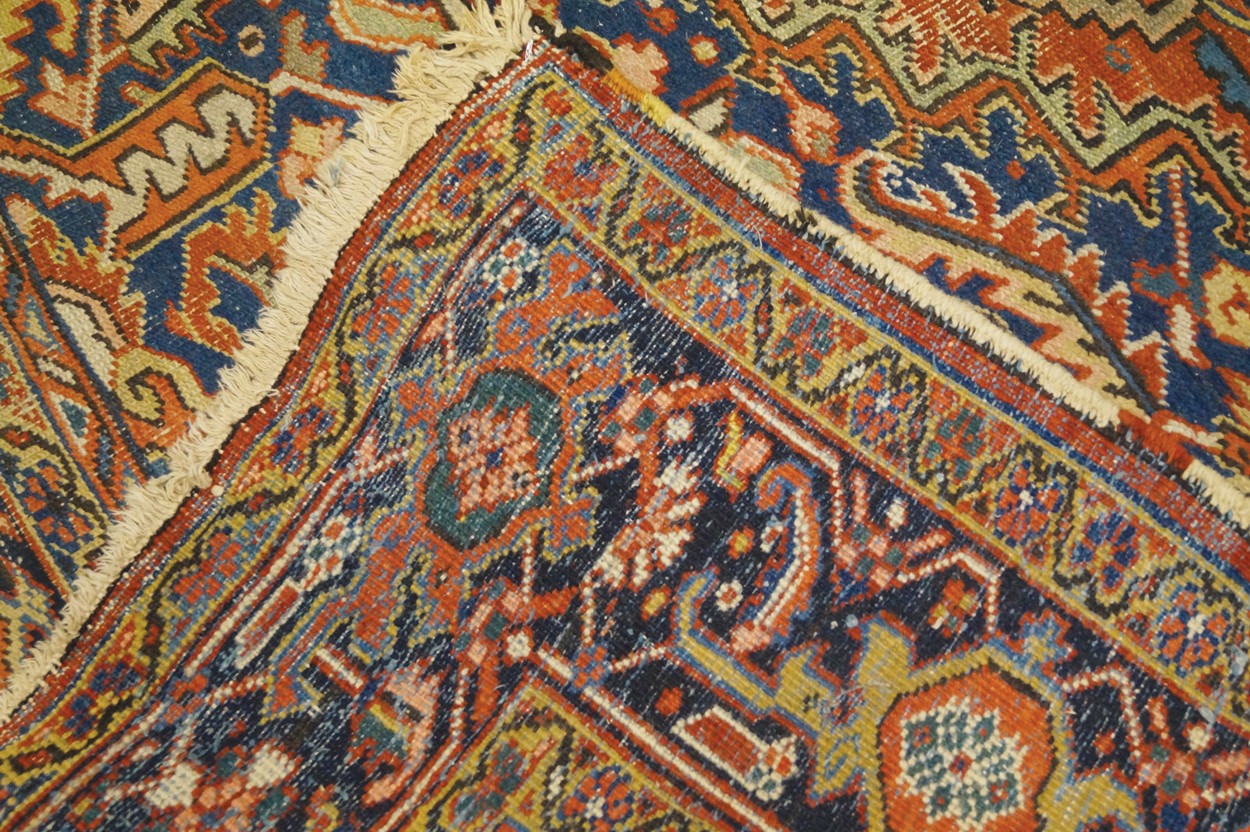 Persian carpet Worldwide shipping available: shipping@sheppards.ie 376 x 282 cm. - Image 7 of 7