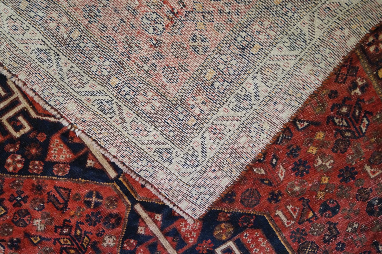 Persian carpet Worldwide shipping available: shipping@sheppards.ie 294 x 202 cm. - Image 6 of 6
