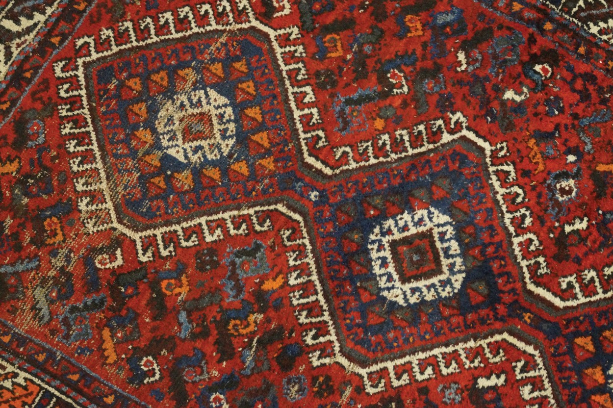 Persian carpet Worldwide shipping available: shipping@sheppards.ie 162 x 120 cm. - Image 2 of 6