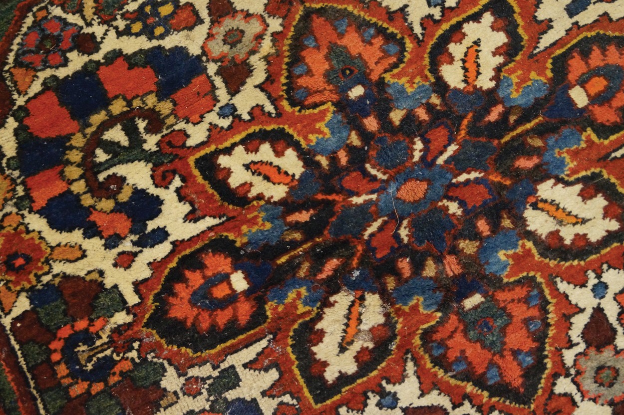 Persian carpet Worldwide shipping available: shipping@sheppards.ie 240 x 160 cm. - Image 4 of 6