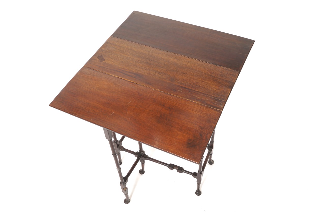 George III mahogany Sutherland table raised on spider legs, joined by stretcher rails Worldwide - Image 5 of 6