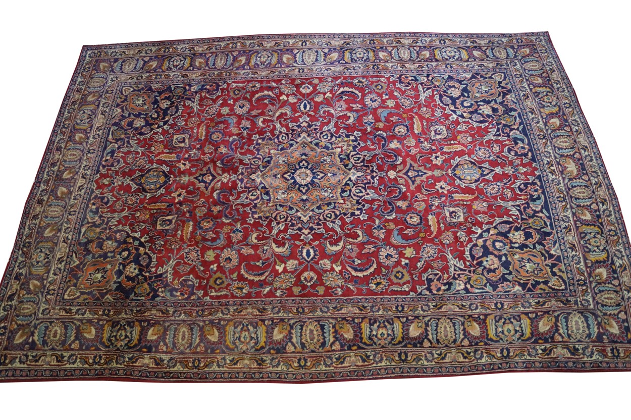 Persian carpet Worldwide shipping available: shipping@sheppards.ie 340 x 232 cm. - Image 2 of 7