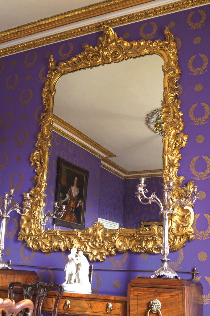 ﻿MONUMENTAL GEORGE III PERIOD CARVED GILTWOOD FRAMED MIRROR ﻿the rectangular plate with serpentine