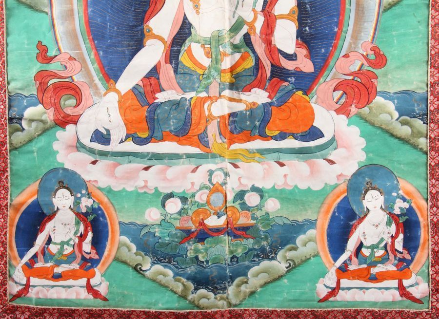 Reserve: 400 EUR        Thangka der weißen Dölma Tibet, wohl 19. Jh., Leinen gerahmt von zwei - Image 4 of 7