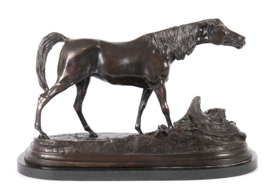 Reserve: 650 EUR        Méne, Pierre-Jules, nach 1810 - 1879. "Schreitendes Reitpferd", Bronze, - Image 4 of 4