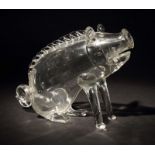 Reserve: 200 EUR        Wildschwein als Scherzglas Deutschland, 19./20. Jh., farbloses Glas,