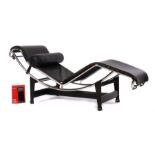 Reserve: 1300 EUR        Le Corbusier Pierre Jeanneret & Charlotte Perriand. Chaise Longue "LC 4",