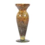 Reserve: 400 EUR        Balustervase wohl WMF Geislingen, vor 1928, honiggelbes Glas, in die Form