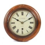 Wanduhr England, um 1900, Johnson & Son, "Derby", Mahagonirahmen, rund, verglaste Front, Messing-