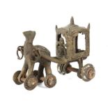 Dromedar mit Kutsche Orientalisch, Metall, Darstellung eines stilisierten Dromedars auf 4 Rädern,