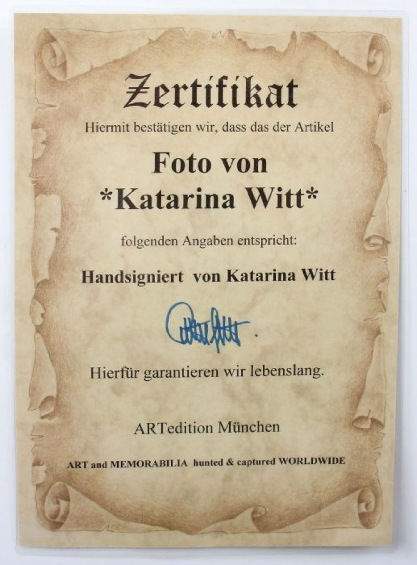Witt, Katarina Playboy 12/98 und digitaler Farbfotoabzug "Katarina Witt unter Wasserfall", der Abzug - Bild 3 aus 3