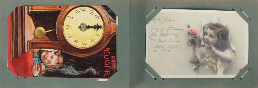 Reserve: 50 EUR        Postkartenalbum Anfang 20. Jh., Album mit ca. 66 Ansichts-, Gruß- und - Image 13 of 14