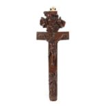 Reserve: 100 EUR        Reliquienkreuz 1. Hälfte 19. Jh., Obstholz, beschnitzt, vorderseitig