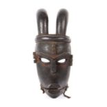 Reserve: 160 EUR        Klappkiefer-Maske Nigeria, Stammeskunst der Igbo, Holz geschnitzt,