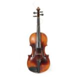 Reserve: 100 EUR        Violine/Geige wohl 19. Jh. oder älter, ohne Bezeichnung, L: ges: 60 cm