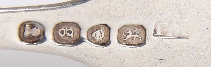 Reserve: 70 EUR        6 Kuchengabeln London, 1822, Sterlingsilber, ca. 242 g, Spatengriff wohl - Image 2 of 2