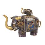 Reserve: 50 EUR        Cloisonné-Elefant 20. Jh., wohl China, Messing oder Kupfer, polychromes