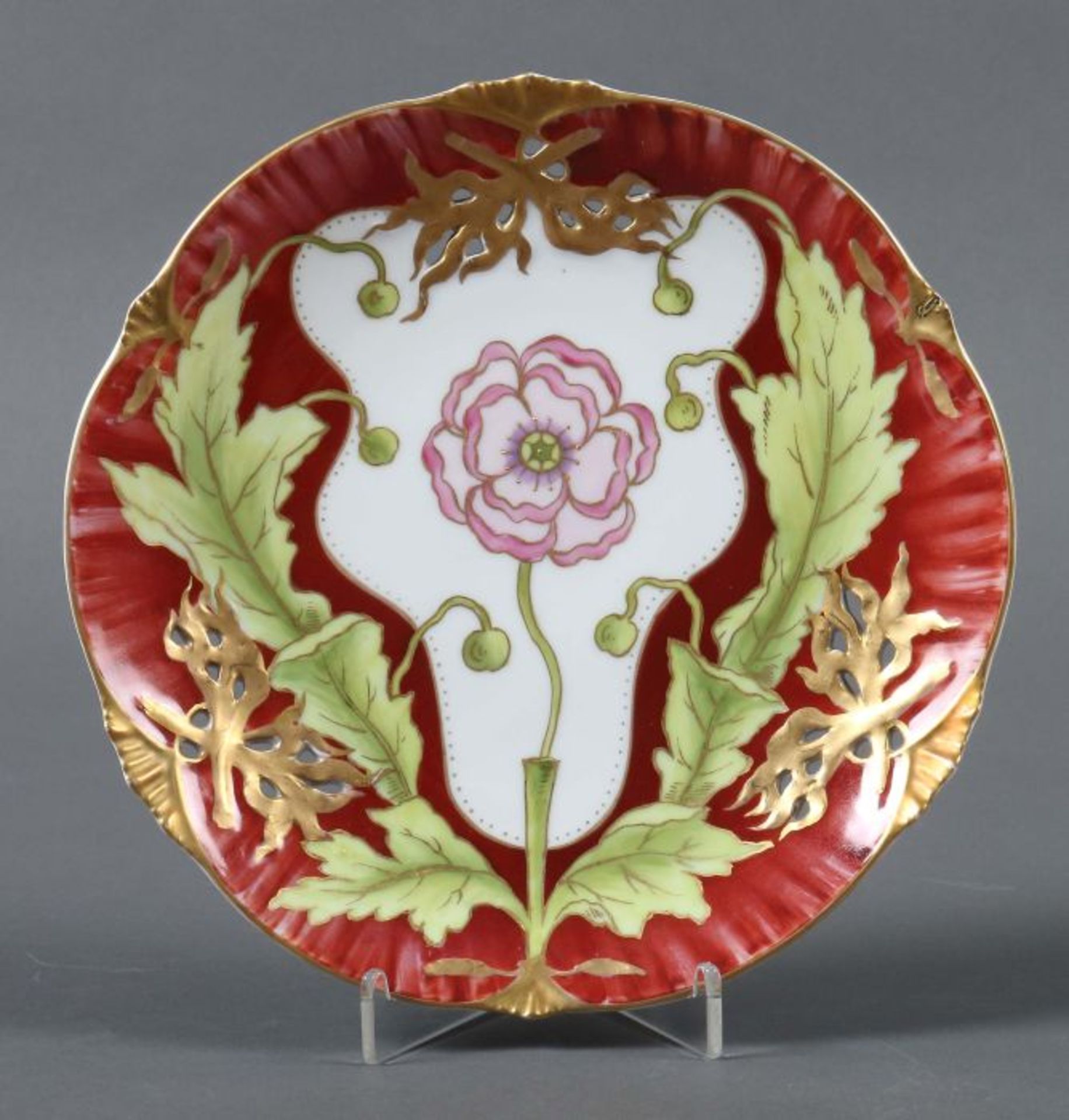 Jugendstil-Teller Nymphenburg, um 1900-02, Porzellan, polychrome Aufglasurbemalung mit vegetabilem