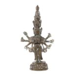 Avalokiteshvara wohl Indien, 18./19. Jh., Bronze oder Messing, Darstellung des elfköpfigen