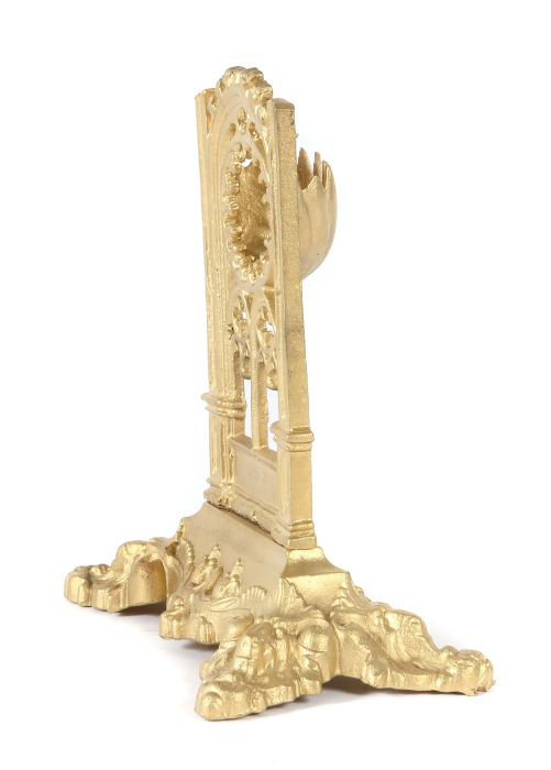 Taschenuhrständer im gotischen Stil Ende 19. Jh., Metall vergoldet, vierpassiger Sockel mit - Bild 2 aus 2