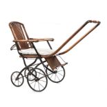 Kinderwagen Brennabor/Brandenburg, um 1880/1900, gefedertes Metallgestell mit 2 großen und 2 kleinen