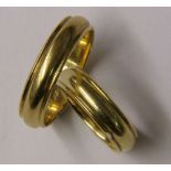 Opening: 450 EUR    2x 18CT GOLD WEDDING RINGS Yellow gold. Together approx. 15.7g.    PAAR EHERINGE