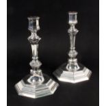 Opening: 180 EUR    A PAIR OF SILVERPLATED CHRISTOFLE CANDLESTICKS Stamped. Height 22cm    PAAR