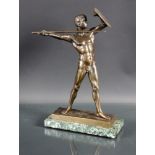 CLODION (nach)Olympionike. Nackter Athlet mit Schild und Speer. Patinierte Bronze, auf der Plinthe