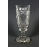 BIEDERMEIER-POKALBöhmen um 1840 Farbloses Glas mit geschliffenem Dekor. H.24cmAufrufpreis: 50 EUR

A