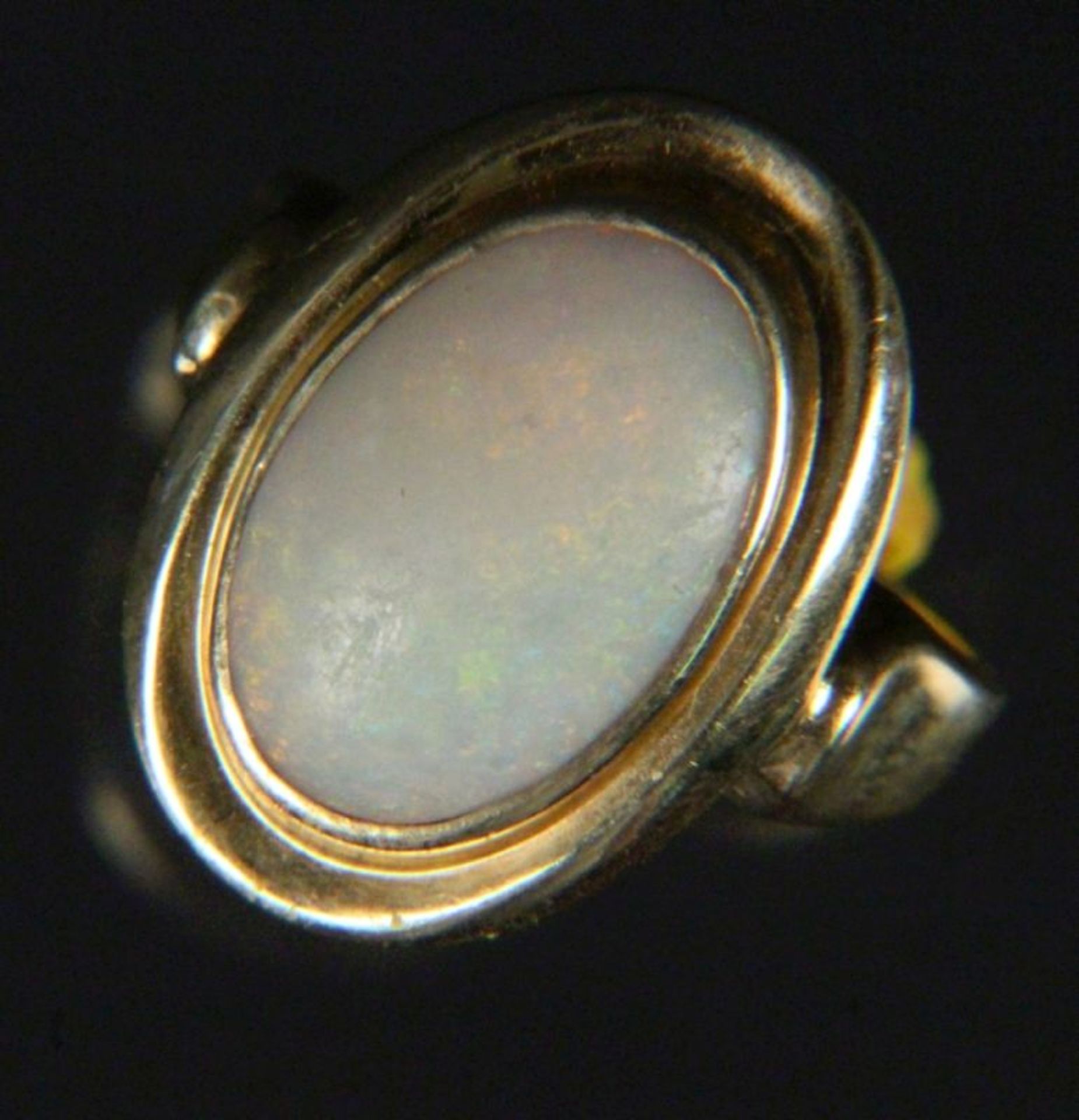 RING MIT EDELOPAL333/000 Gelbgold mit einem Vollopal. Ringmaß 16,5mm, ca. 3,77gAufrufpreis: 50 - Bild 2 aus 3