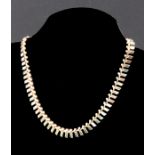 GOLDCOLLIER585/000 Gelbgold. L.43,5cm, ca. 33,35gAufrufpreis: 520 EUR

A GOLD CHAIN14ct yellow gold,