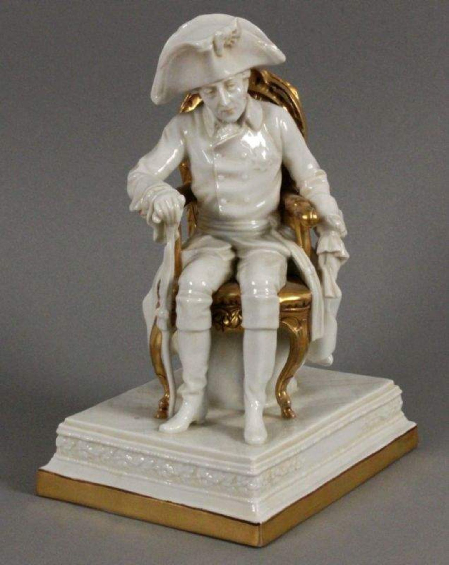 FRIEDRICH II DER GROSSEScheibe-Alsbach Auf einen goldenen Stuhl sitzender preußischer König mit