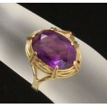 AMETHYSTRING 585/000 Gelbgold. Brutto ca. 3,60g, Ringmaß ca. 16mmAufrufpreis: 50 EUR

AN AMETHYST