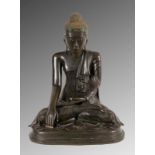 BUDDHA SHAKYAMUNIwohl Burma 19.Jh. Sitzend in Vajrasana-Haltung, Unterwerfung des Mara. Bronze mit