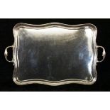 GROSSES SERVIERTABLETTplated. Gest. 73,5x46,5cmAufrufpreis: 140 A LARGE SILVER PLATED TRAY.