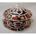 A late 20th century Royal Crown Derby soup tureen with acorn knopped cover and two-handled stand,