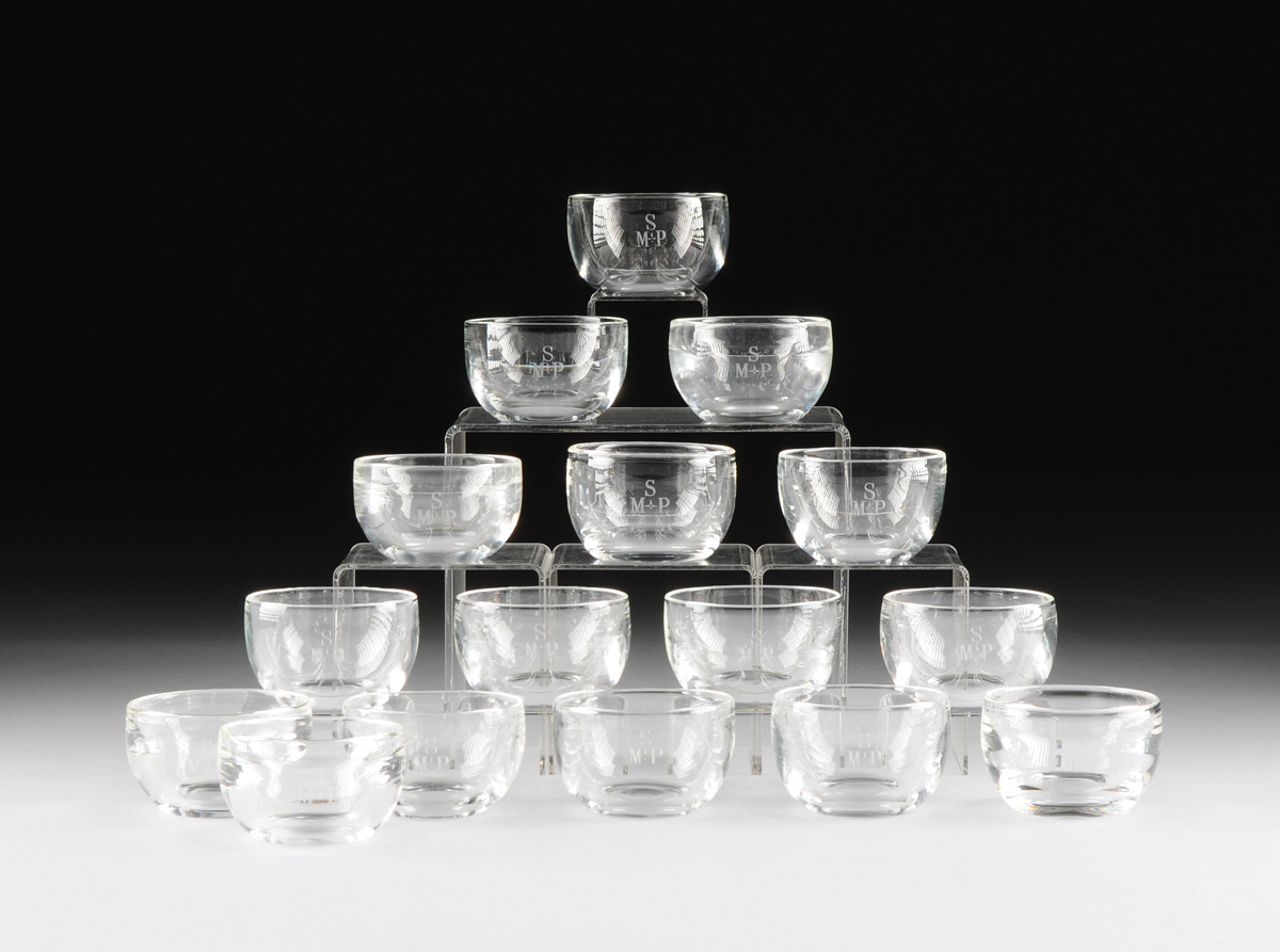 A SET OF SEVENTEEN STEUBEN CRYSTAL FINGERBOWLS, ENGRAVED SIGNATURE, PATTERN 7931, THIRD QUARTER 20TH